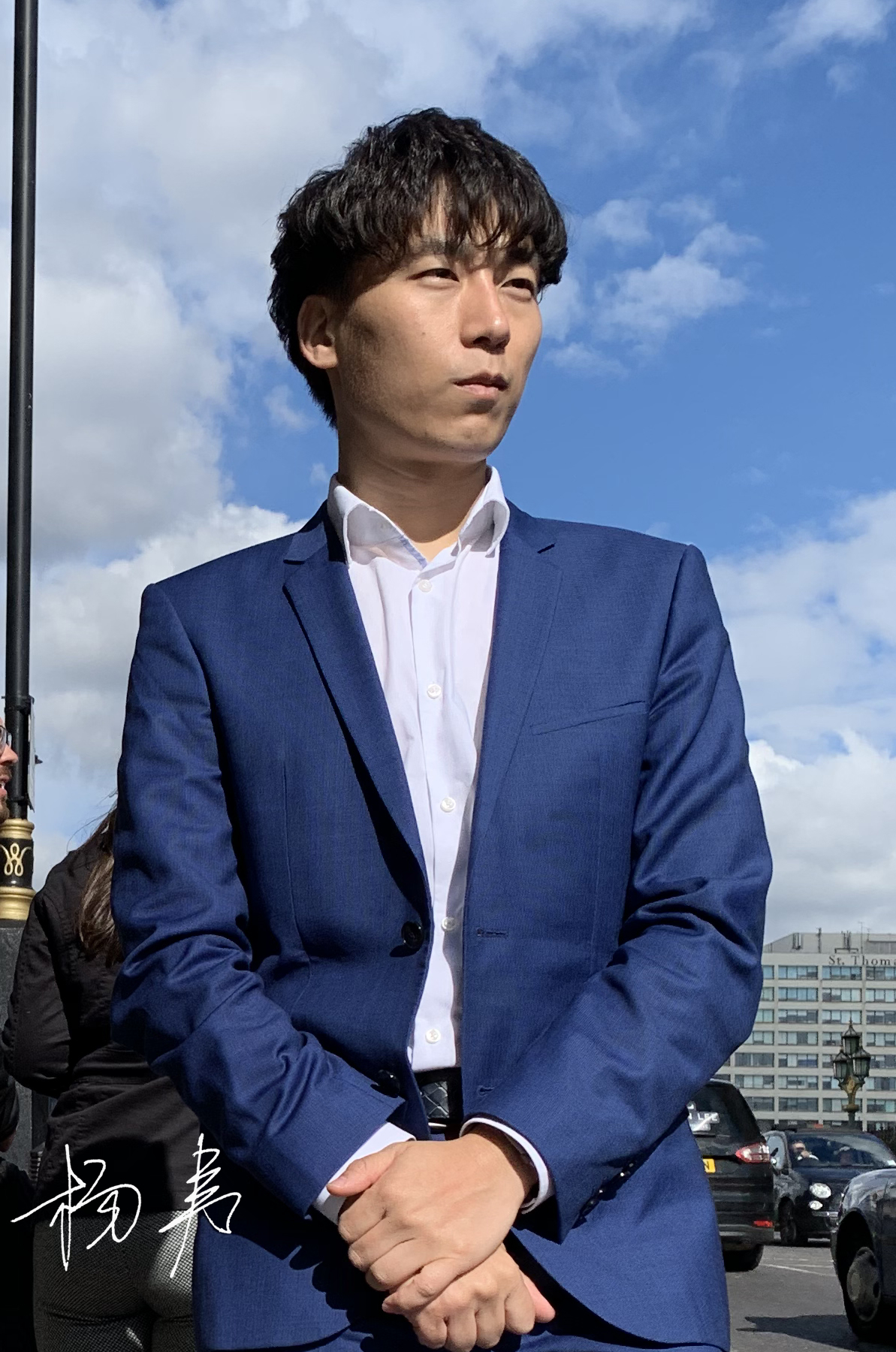 杨勇签名照副本