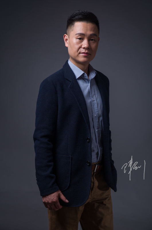 陈剑风采照