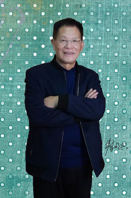 秦明兴风采照