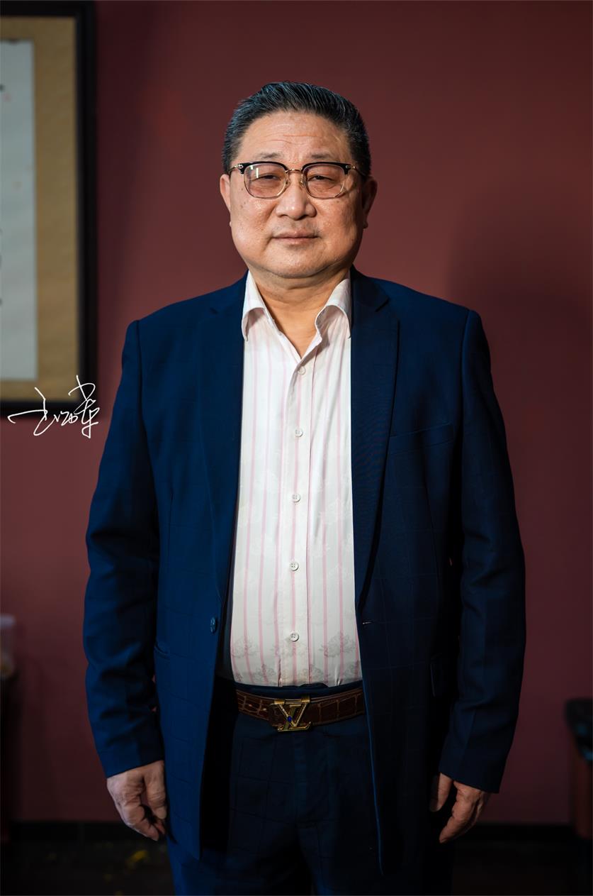 王师军风采照